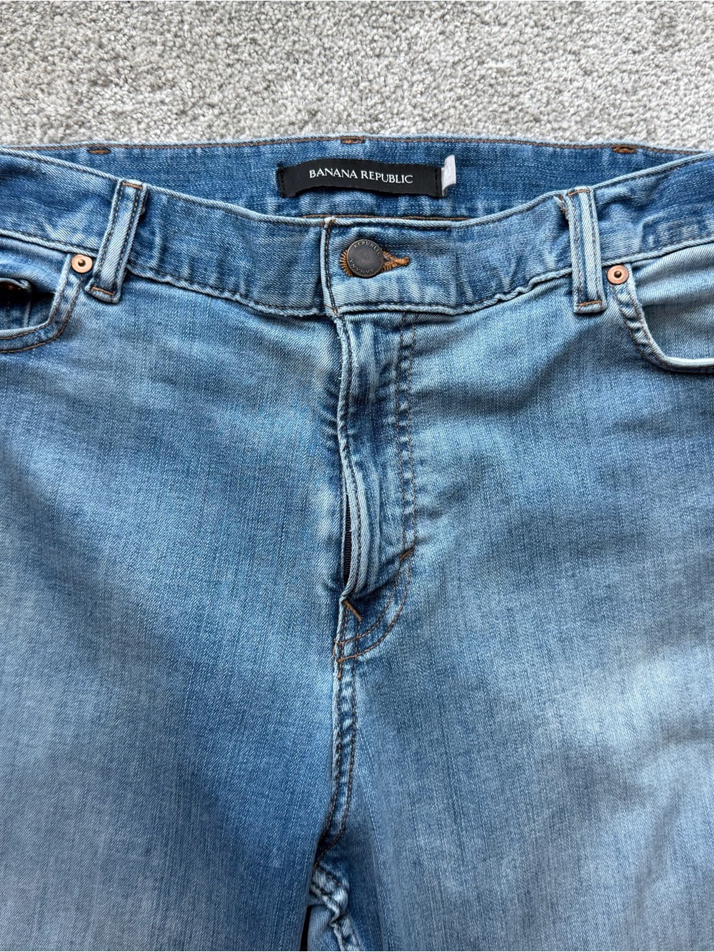 Banana Republic Men's Tapered Stretch Jeans 38x32 Light Wash Denim